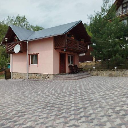 Holiday Home Melodiya Karpat Iaremcea Exterior foto